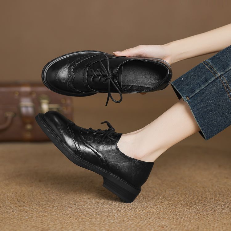 Deep Mouth Flat Shoes with Mid Chunky Heel and Round Toe - Style q.html