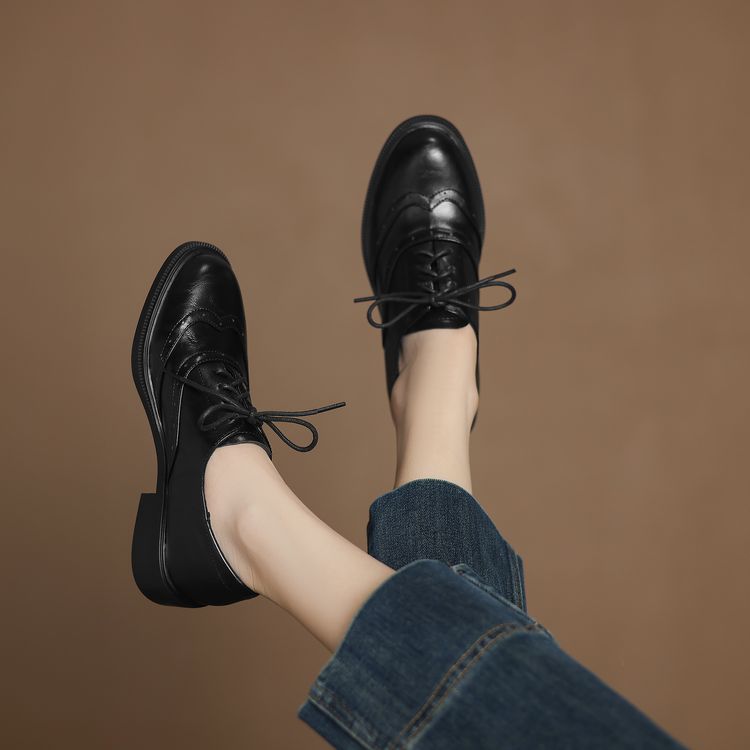 Deep Mouth Flat Shoes with Mid Chunky Heel and Round Toe - Style q.html