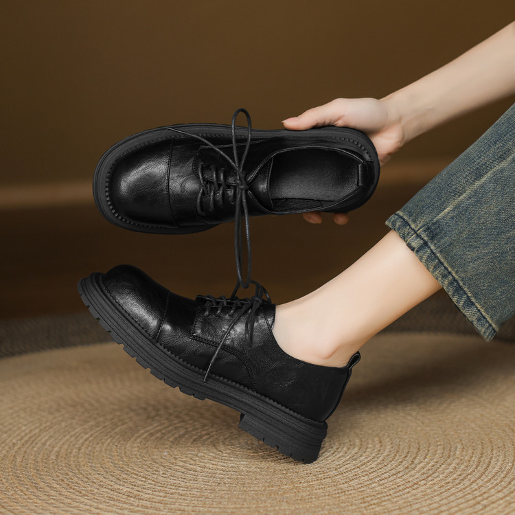 Deep Mouth Flat Shoes with Mid Chunky Heel and Round Toe - Style k.html