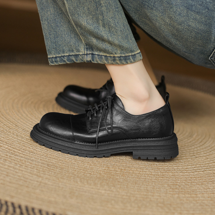 Deep Mouth Flat Shoes with Mid Chunky Heel and Round Toe - Style k.html