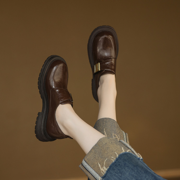 20250102207544043_750.jpg Deep Mouth Flat Shoes with Mid Chunky Heel and Round Toe - Style m.html