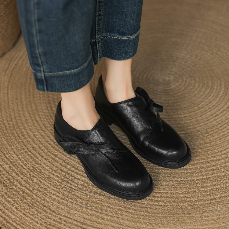 Deep Mouth Flat Shoes - Style k.html