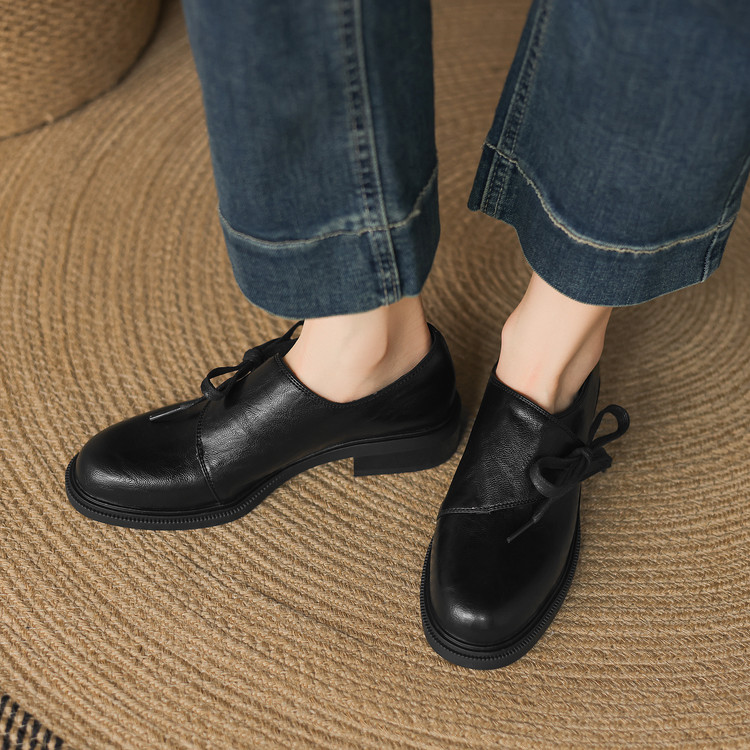 Deep Mouth Flat Shoes - Style k.html